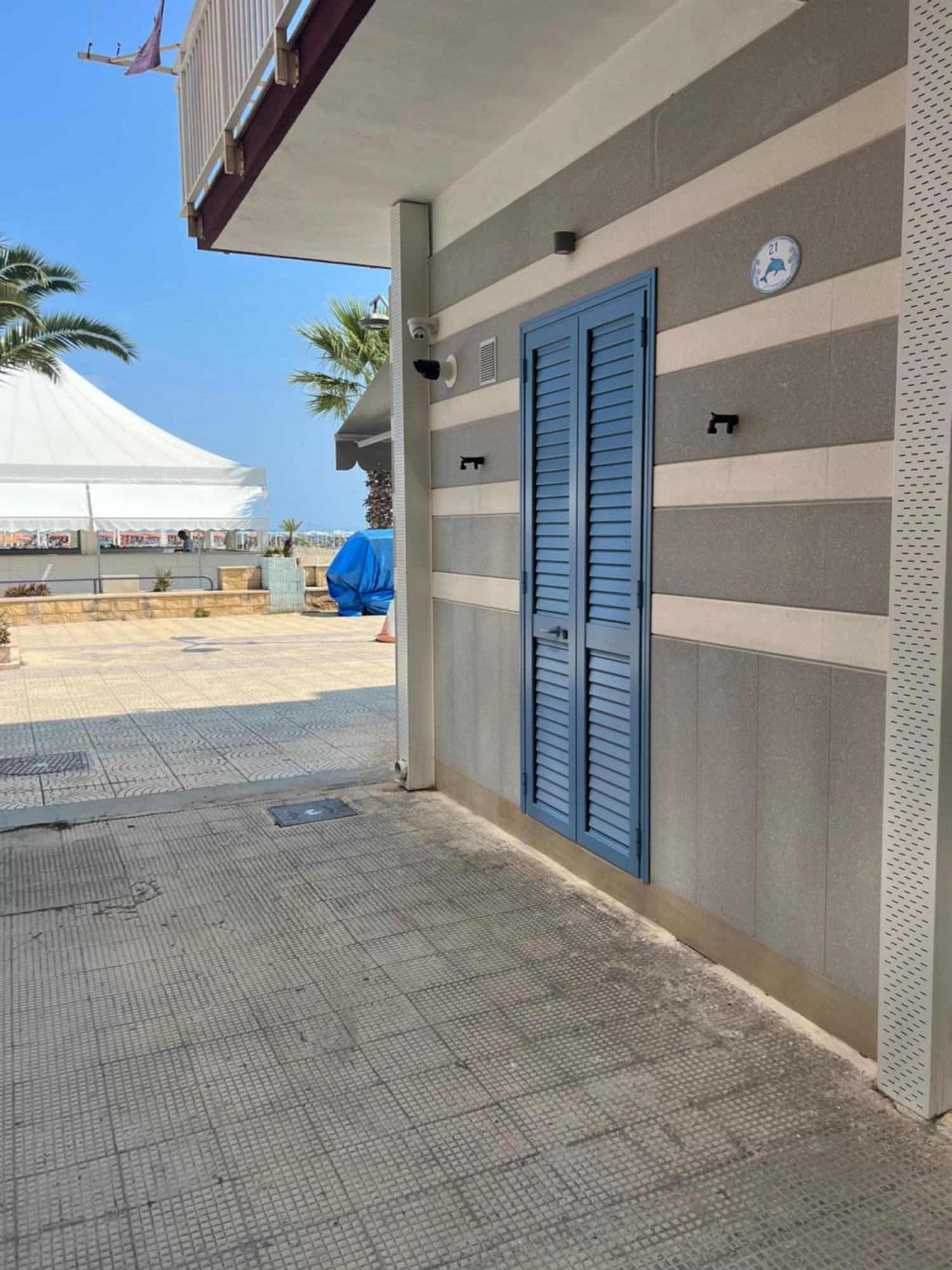 Al Delfino Blu Hotel Margherita Di Savoia Exterior foto